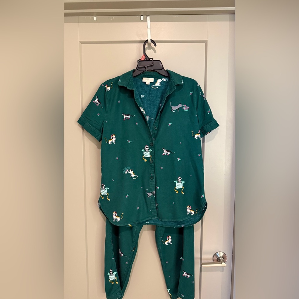 LOFT Green Pajama Set with Cat Print